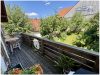 Schöner Balkon mit Gartenblick